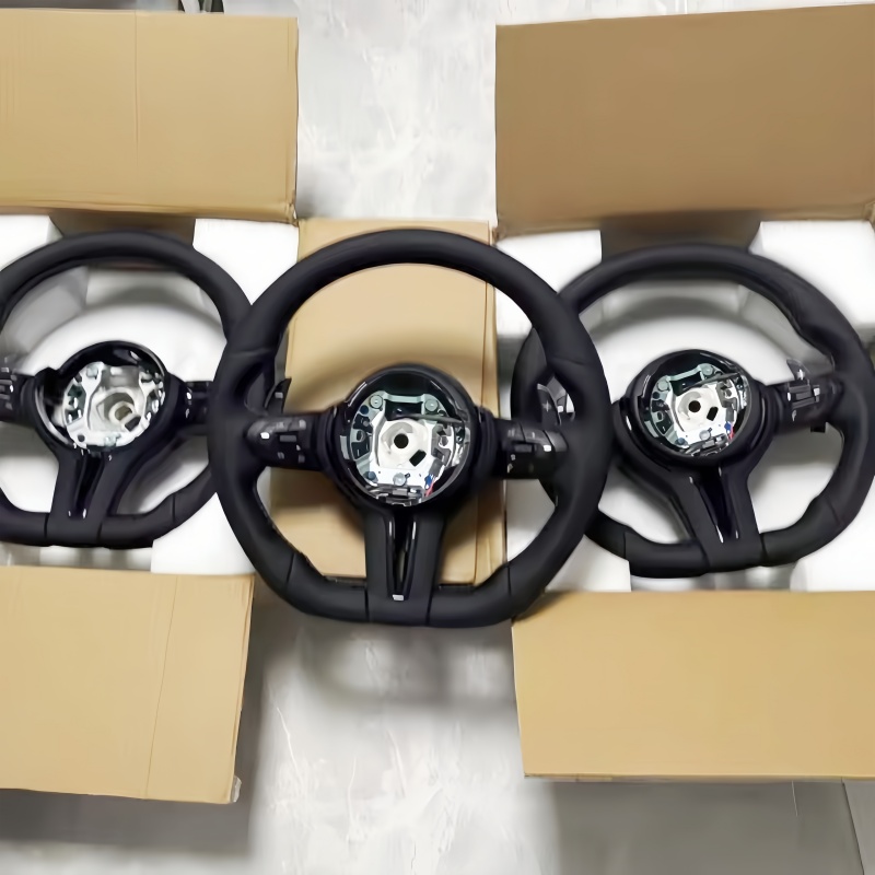 Car Accessories Papar - Skórzana osłona kierownicy samochodowej do BMW